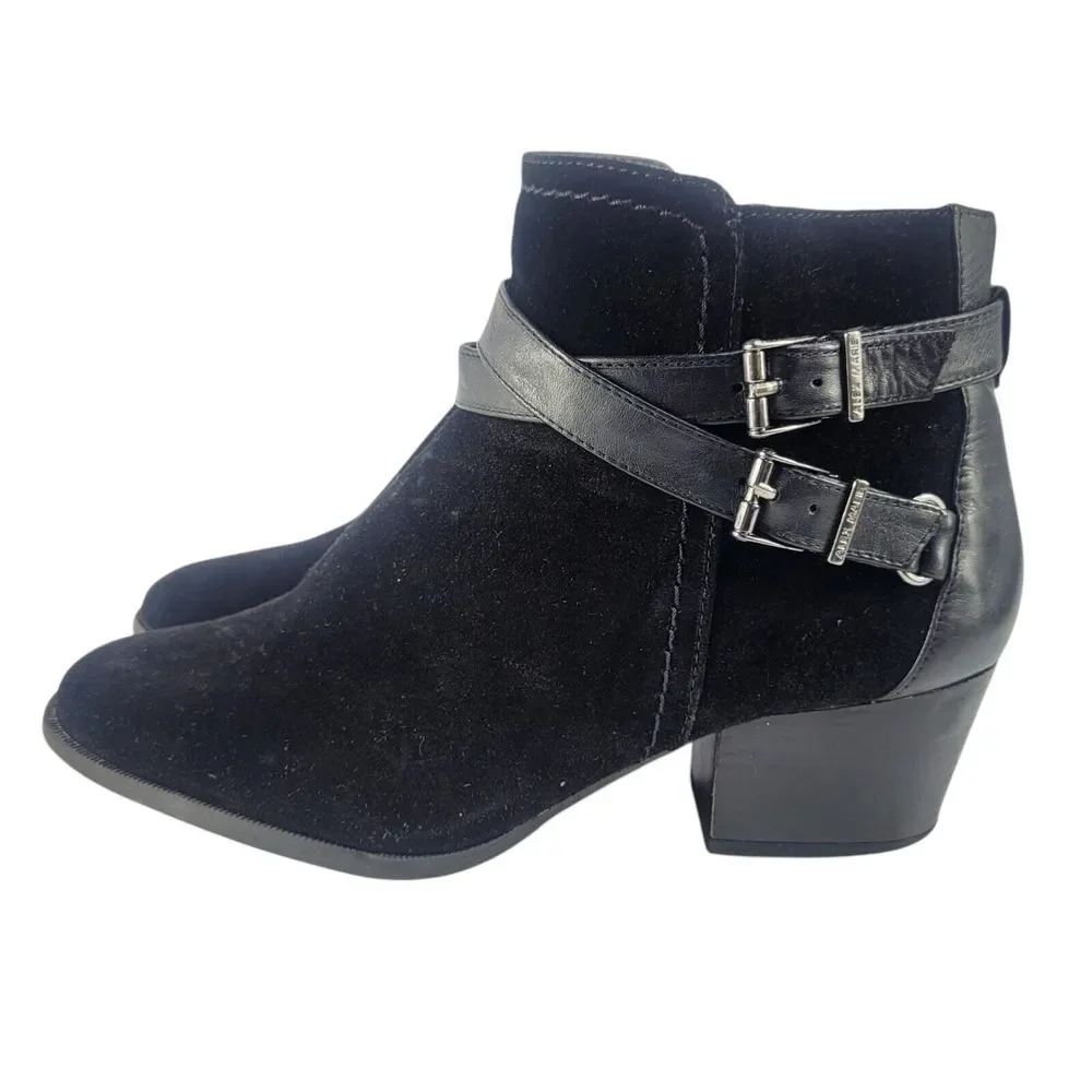 Alex Marie Trendy And Sassy Black Leather Shimmer‎ Zip Up Platform 7.5